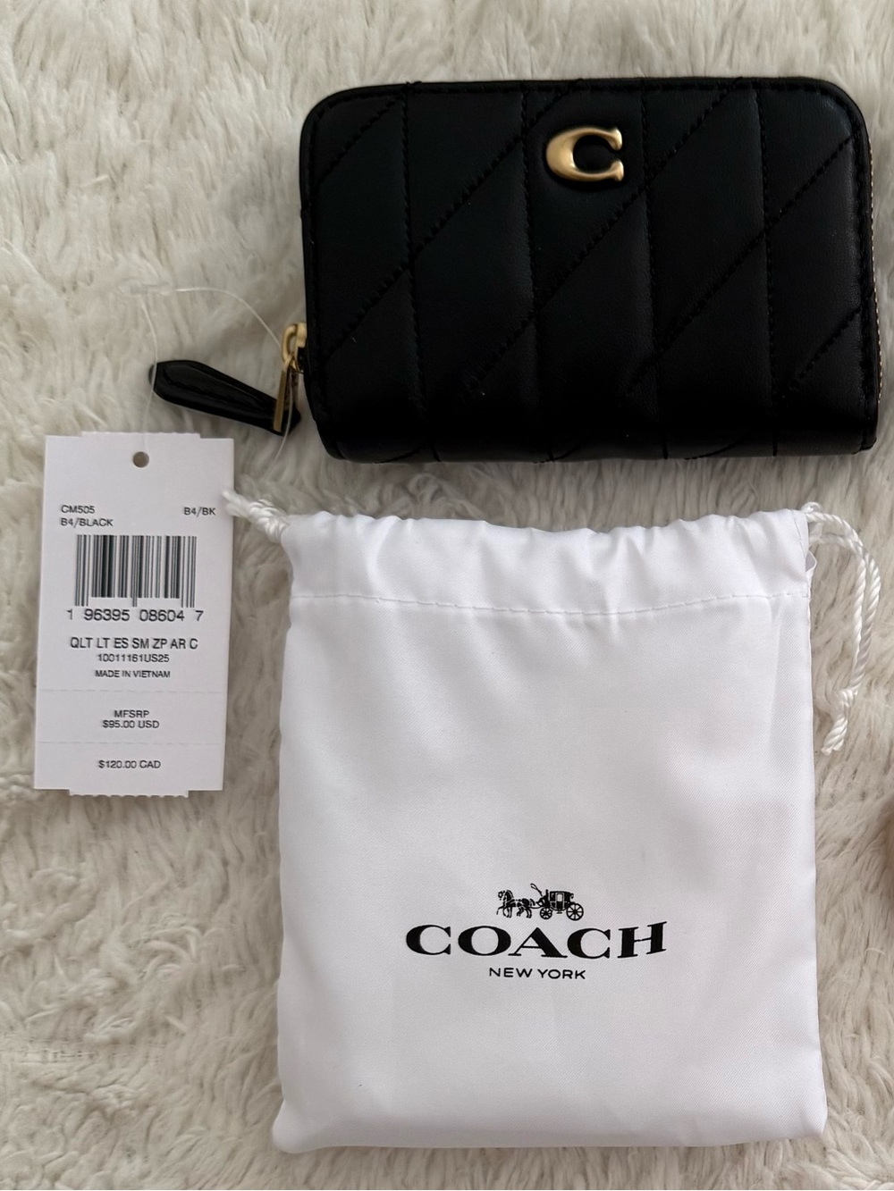 Coach quilted essential zip card case